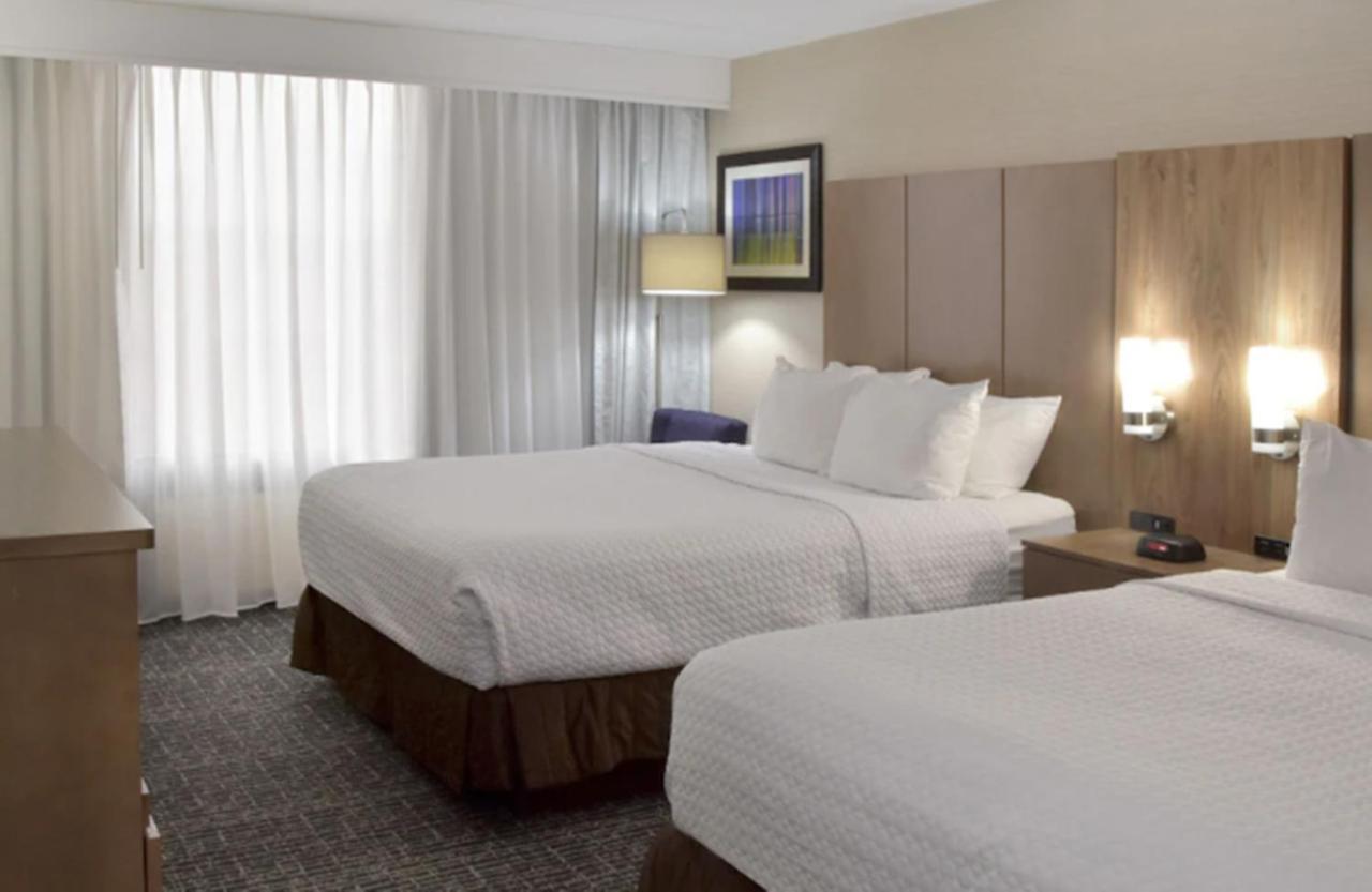 Crowne Plaza Cleveland Airport By Ihg Hotell Middleburg Heights Eksteriør bilde